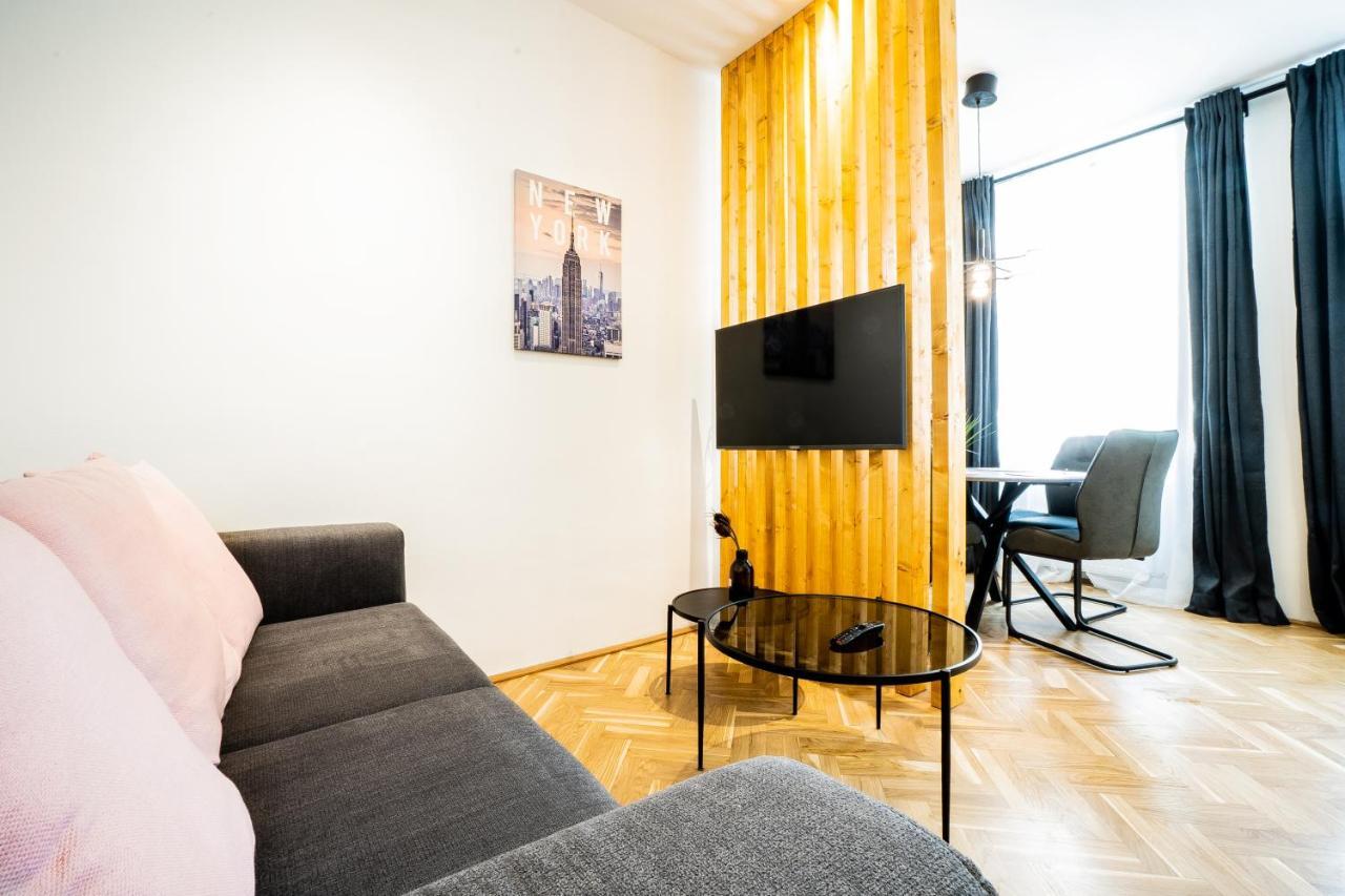 Modern And Lovely Apartment Next To Subway Station Відень Екстер'єр фото